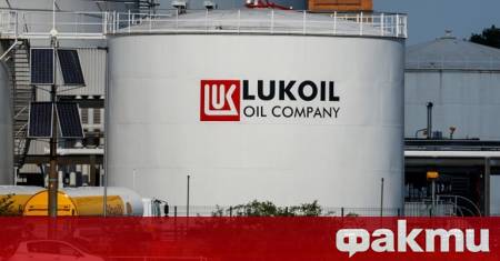 Малки бензиностанции в Русия за първи път започнаха да продават