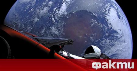 Личната Tesla Roadster на Илон Мъск, изстреляна с ракета Falcon