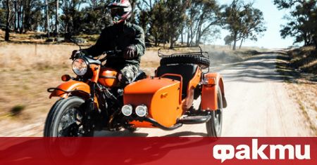 Ирбитският мотоциклетен завод ИМЗ представи първия си мотоциклет с десен