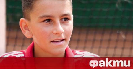 12-годишният Георги Георгиев - Гого е един от най-верните фенове