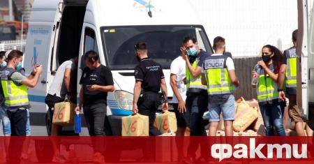 Испания залови около 30 тона хашиш, скрит в четири ветроходни
