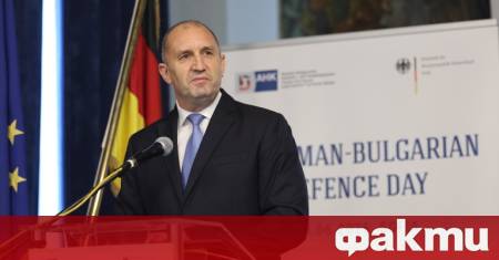 Двата доклада са радост за властимащите и тревога за хората