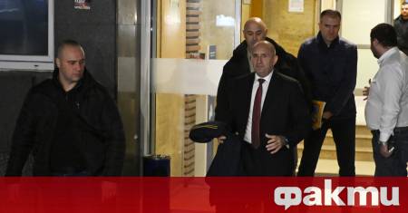 ФАКТИ публикува мнения с широк спектър от гледни точки за