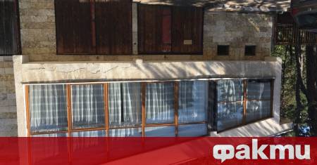 Един от известните хотели по времето на соца в Клисува