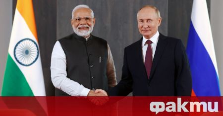 Индийският премиер Нарендра Моди каза в петък на руския президент