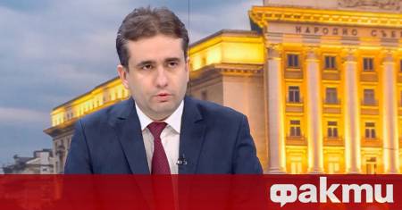 Всички хора от домовата книга са избирани от политическите мнозиства