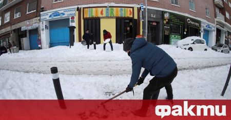 Най-тежката зимна буря в Испания от десетилетия отне живота на