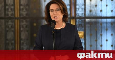 Опозиционният кандидат за президент на Полша обяви, че оттегля своята