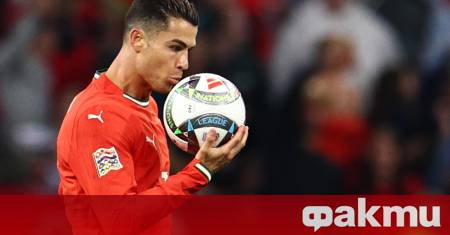 Звездата на Ал Насър Кристиано Роналдо бе заснет да си