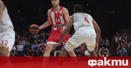 Александър Везенков отново бе сред основните фигури за Олимпиакос при