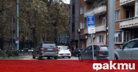 Проблемът с паркоместата в центъра на Пловдив отдавна не е