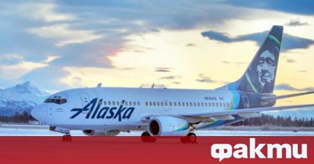 Boeing 737-700 на авиокомпанията Alaska Airlines блъсна мечка по време