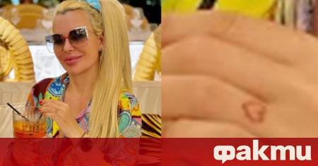 Гущеров също разкри жената до себе си – да не