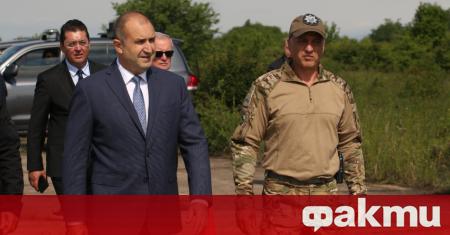 Със свой указ държавният глава Румен Радев освободи бригаден генерал
