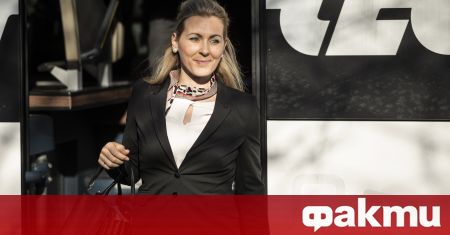 Австрийският министър на труда Кристине Ашбахер обяви че се оттегля