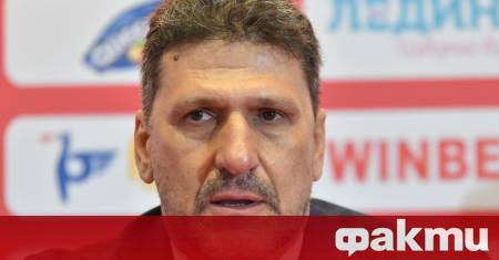 Бившият директор на ЦСКА Филип Филипов отново изригна в социалните