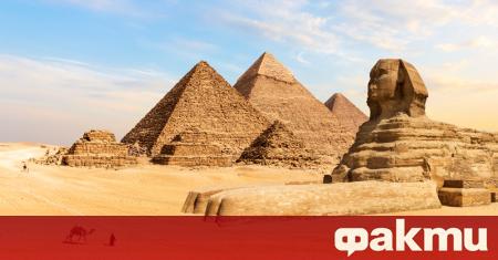 Прочутите пирамиди в Гиза както и музеите в цял Египет