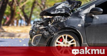 Млад шофьор предизвика зрелищна катастрофа в Плевен съобщиха от полицията