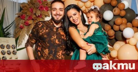 Навръх Бъдни вечер Криско и жена му Цвети обявиха изключително