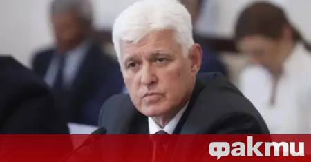 Министърът на отбраната Димитър Стоянов заяви че България не може