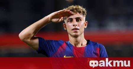 Полузащитникът на Барселона Фермин Лопес може да продължи кариерата си