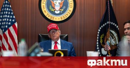 Президентът Доналд Тръмп заедно с министъра на отбраната и председателя