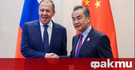 Китайският министър на външните работи Ван И и руският му