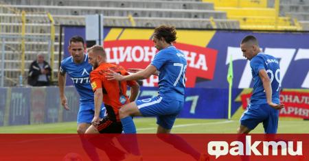 Mартин Райнов се завръща в Левски 28 годишният футболист е договорил