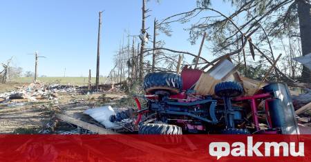 Силните бури обхванали някои части на Средния Запад и Юга