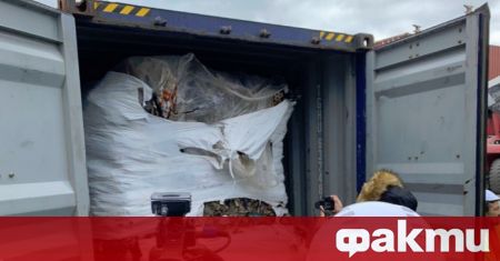 Над 50 тона италиански боклук престояват във Враца вече близо