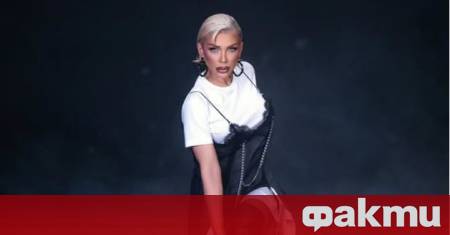 Моята гордост Напред и нагоре С тези думи фолкдивата Емануела