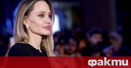 Анджелина Джоли разкри че не е имала връзка след раздялата