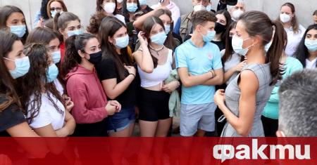 Случаите на коронавирус в Испания продължават да се увеличават