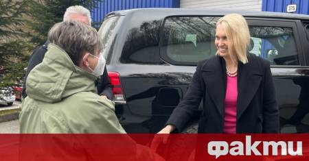 Посланикът на САЩ в Украйна Бриджит Бринк подава оставка на