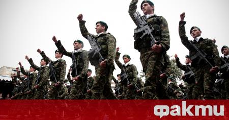 Гръцките въоръжени сили в неделя са приведени в бойна готовност