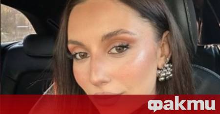 Михаела Маринова се радва на лятото Певицата се е отдала