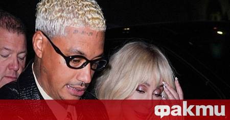 Певицата Шер се появи публично с нов цвят на косата