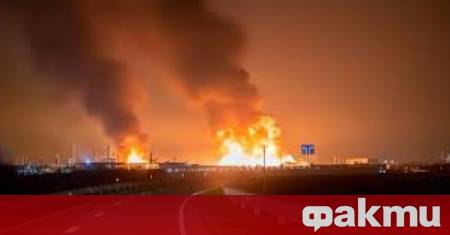 Два резервоара за съхранение на нефт в пристанището Темрюк се