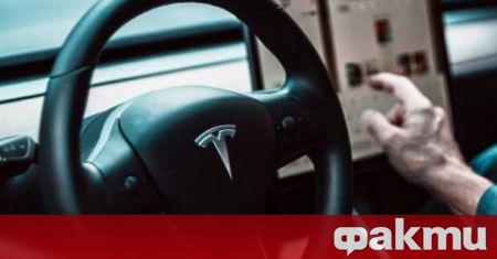 Tesla представи поредната нова бета версия на своя автопилот FSD