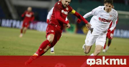 Футболистът на ЦСКА Иван Турицов който изведе тима с капитанската