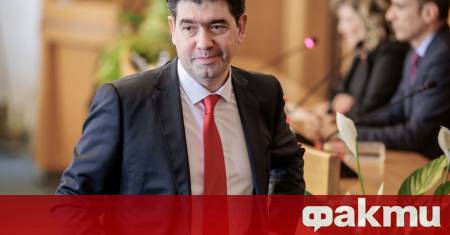 Сега ни остава само да обявим Васил Терзиев за почетен