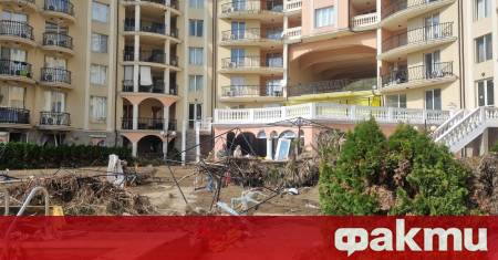 Водата във ваканционно селище Елените продължава да не отговаря на