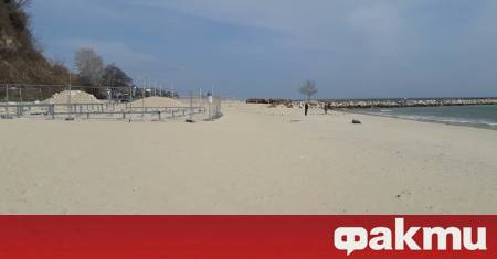 Къпането на Офицерския плаж във Варна отново е забранено Причината