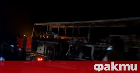 Изтеглиха опожарения автобус от АМ „Струма“. Движението при км 32
