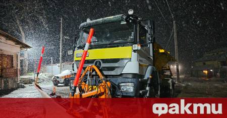 Проходът Шипка е почистен и опесъчен пътува се нормално Това