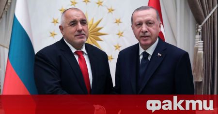 ФАКТИ публикува мнения с широк спектър от гледни точки за