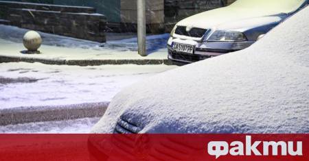 На територията на Столична община превалява слаб дъжд премесен със