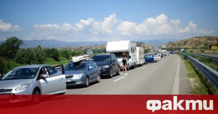 Правителството на Гърция върна голям брой сръбски автомобили от своята