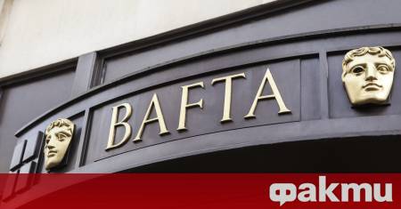 Наситената с екшън черна комедия Битка след битка на Пол