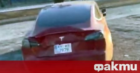 Жители на Мариупол откриха изоставена Tesla в града. Обърнете внимание: